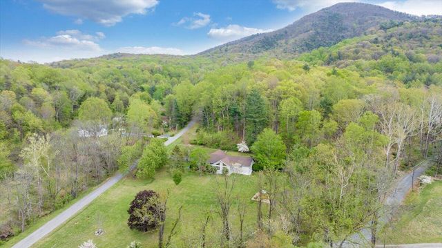 6925 Shaver RD, Roanoke, VA 24018