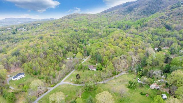 6925 Shaver RD, Roanoke, VA 24018