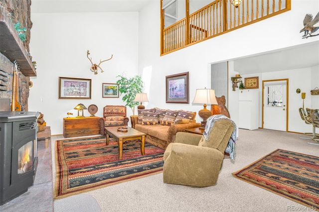 21692 S Saint Vrain Drive, Lyons, CO 80540