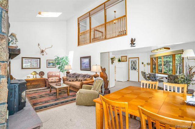 21692 S Saint Vrain Drive, Lyons, CO 80540