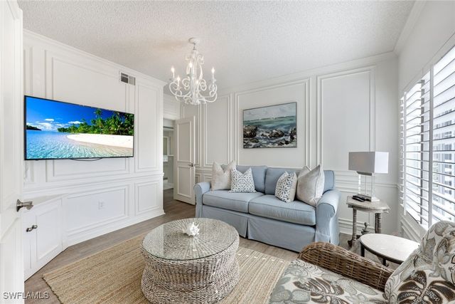 797 Willowbrook DR 203, Naples, FL 34108