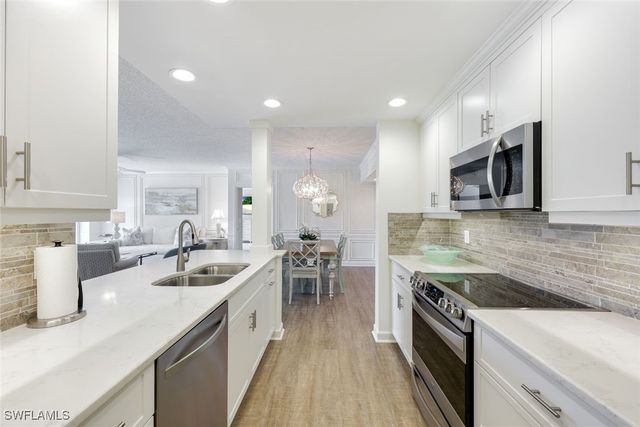 797 Willowbrook DR 203, Naples, FL 34108