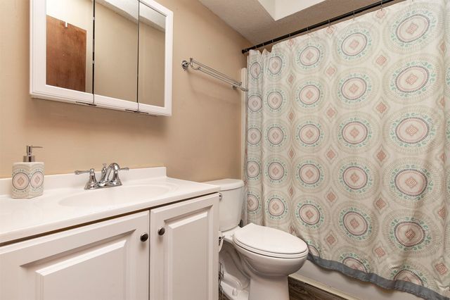 712 NE 9th Street, Grimes, IA 50111