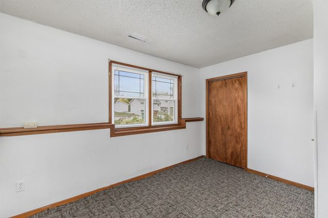 712 NE 9th Street, Grimes, IA 50111