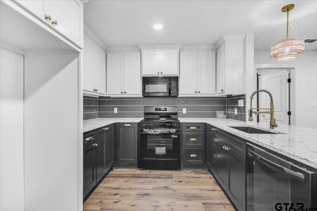 917 Crosby St, Tyler, TX 75701