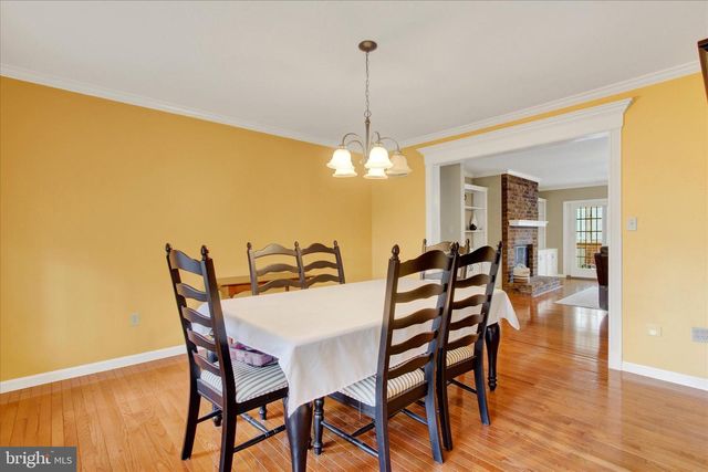266 FAIRVIEW DR, Hanover, PA 17331