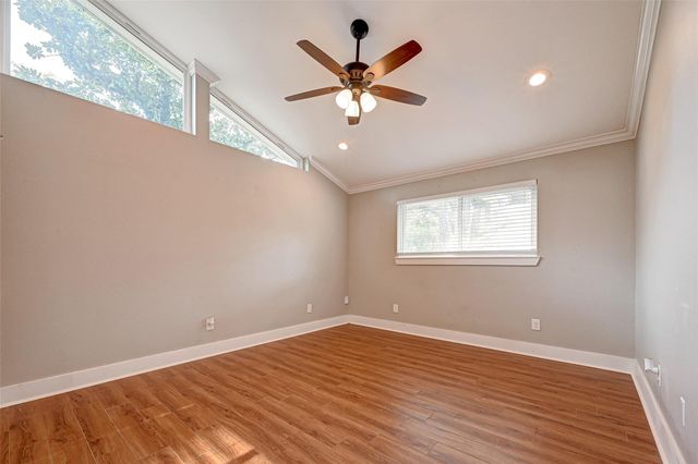 10138 Hazelhurst Drive, Houston, TX 77043