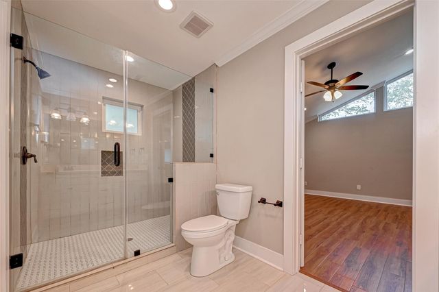 10138 Hazelhurst Drive, Houston, TX 77043