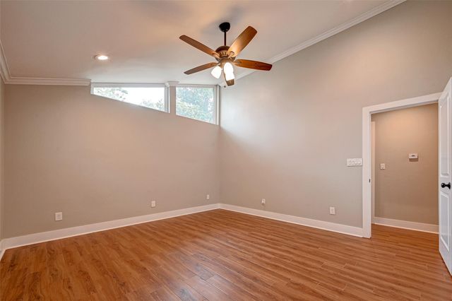 10138 Hazelhurst Drive, Houston, TX 77043