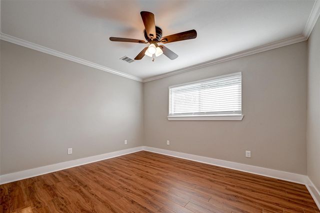 10138 Hazelhurst Drive, Houston, TX 77043