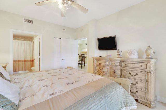 2802 Sarento Place 204, Palm Beach Gardens, FL 33410