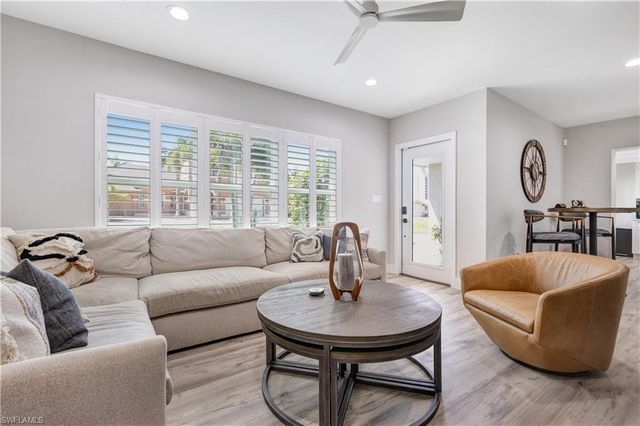 131 Egret ST, Fort Myers Beach, FL 33931