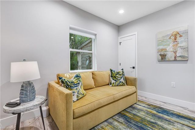 131 Egret ST, Fort Myers Beach, FL 33931