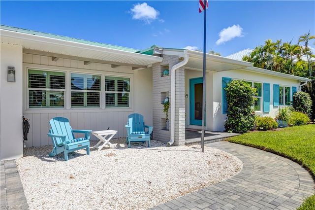 131 Egret ST, Fort Myers Beach, FL 33931