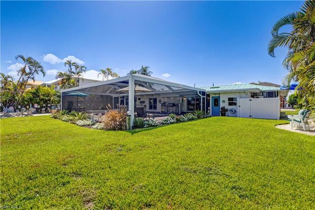 131 Egret ST, Fort Myers Beach, FL 33931