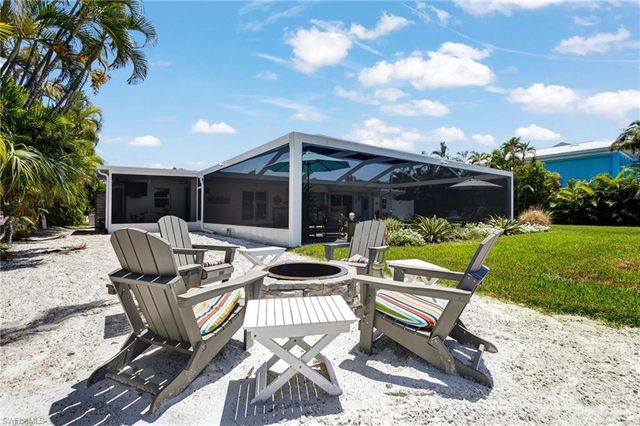 131 Egret ST, Fort Myers Beach, FL 33931