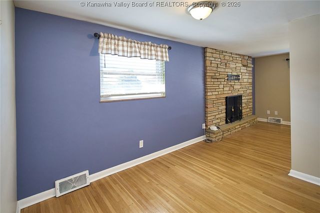 1634 Ravinia Road, Charleston, WV 25314