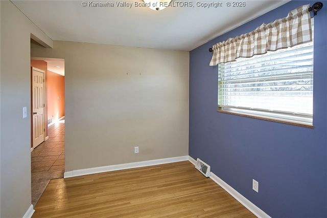 1634 Ravinia Road, Charleston, WV 25314