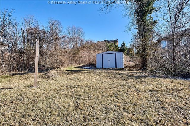 1634 Ravinia Road, Charleston, WV 25314