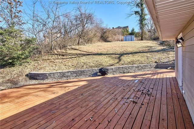 1634 Ravinia Road, Charleston, WV 25314