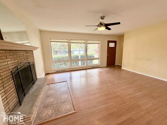 930 Pine Street, Owosso, MI 48867