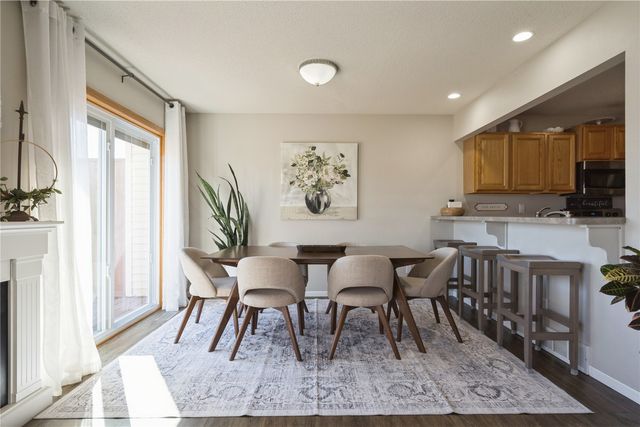 3748 Stoneview Circle SW, Cedar Rapids, IA 52404