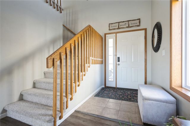 3748 Stoneview Circle SW, Cedar Rapids, IA 52404