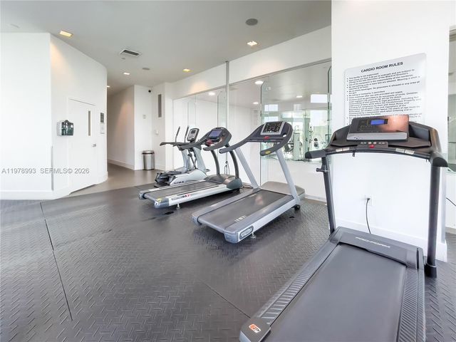 350 S Miami Ave 3910, Miami, FL 33130