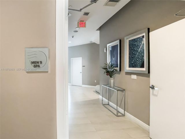 350 S Miami Ave 3910, Miami, FL 33130