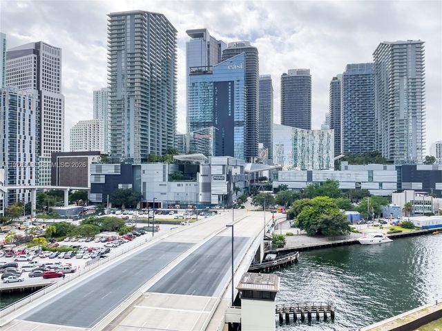 350 S Miami Ave 3910, Miami, FL 33130