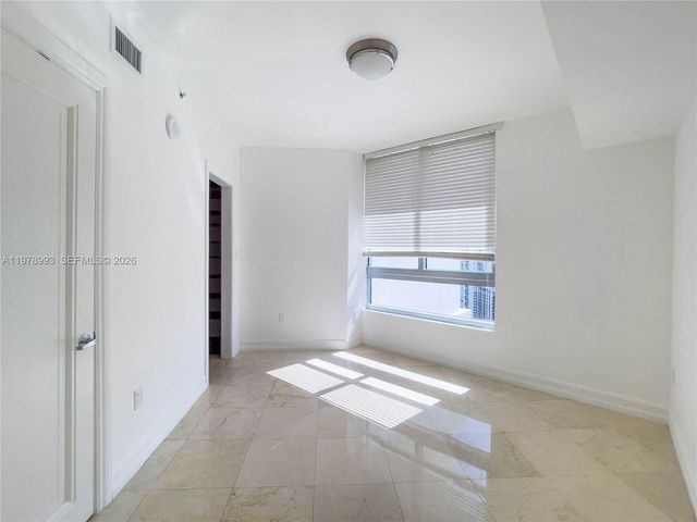 350 S Miami Ave 3910, Miami, FL 33130