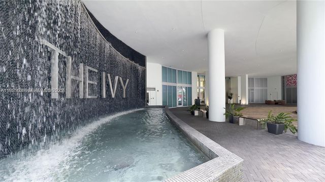 90 SW 3rd St 4105, Miami, FL 33130