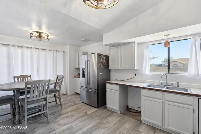 1609 W Trendwood Drive, Tucson, AZ 85746