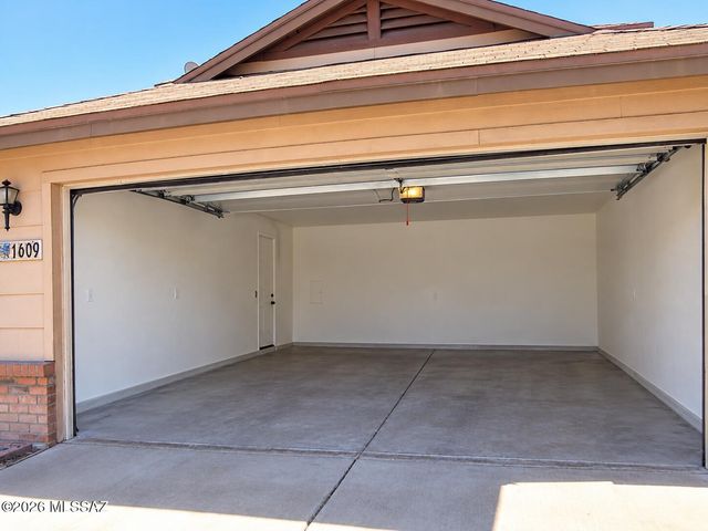 1609 W Trendwood Drive, Tucson, AZ 85746