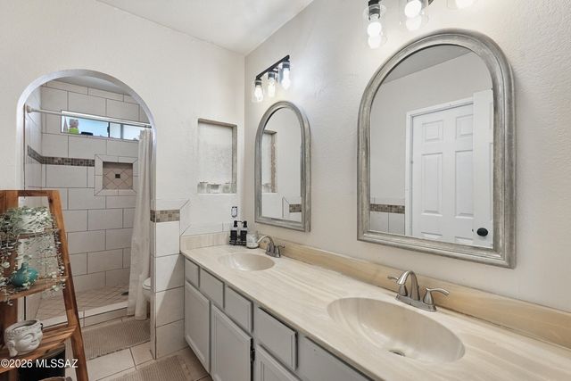 1609 W Trendwood Drive, Tucson, AZ 85746