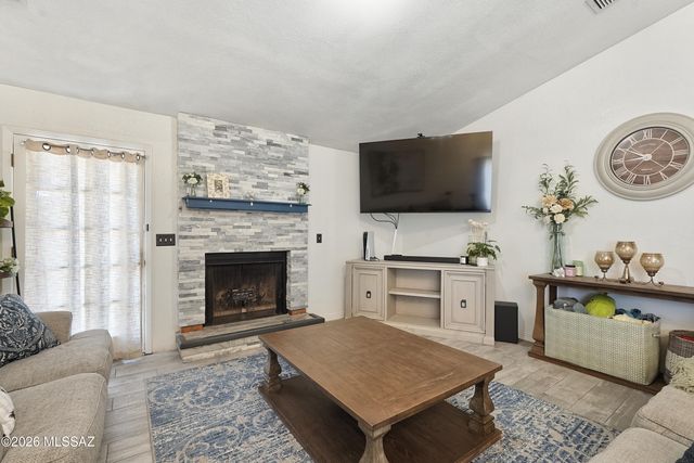 1609 W Trendwood Drive, Tucson, AZ 85746