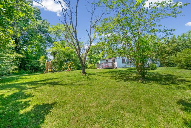 830 Potters Ln, Clarksville, TN 37040