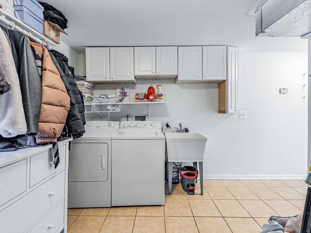 14624 Kenton Avenue, Midlothian, IL 60445