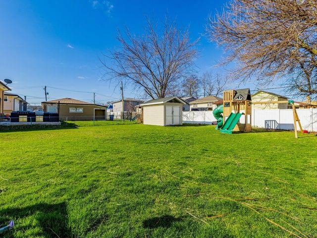 14624 Kenton Avenue, Midlothian, IL 60445