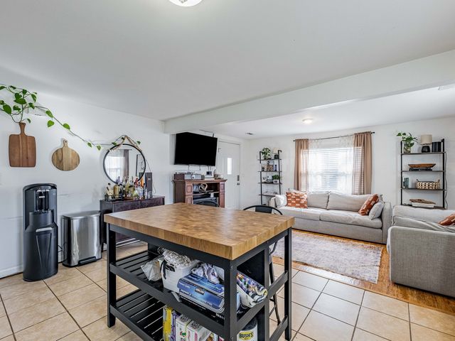 14624 Kenton Avenue, Midlothian, IL 60445