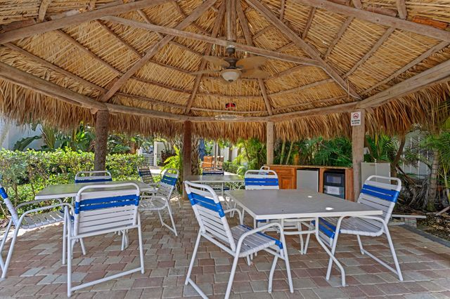 1361 S Ocean Boulevard 407, Pompano Beach, FL 33062