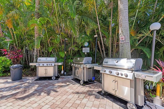 1361 S Ocean Boulevard 407, Pompano Beach, FL 33062