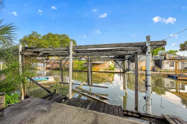 138 INDIAN CREEK ROAD, Oak Hill, FL 32759