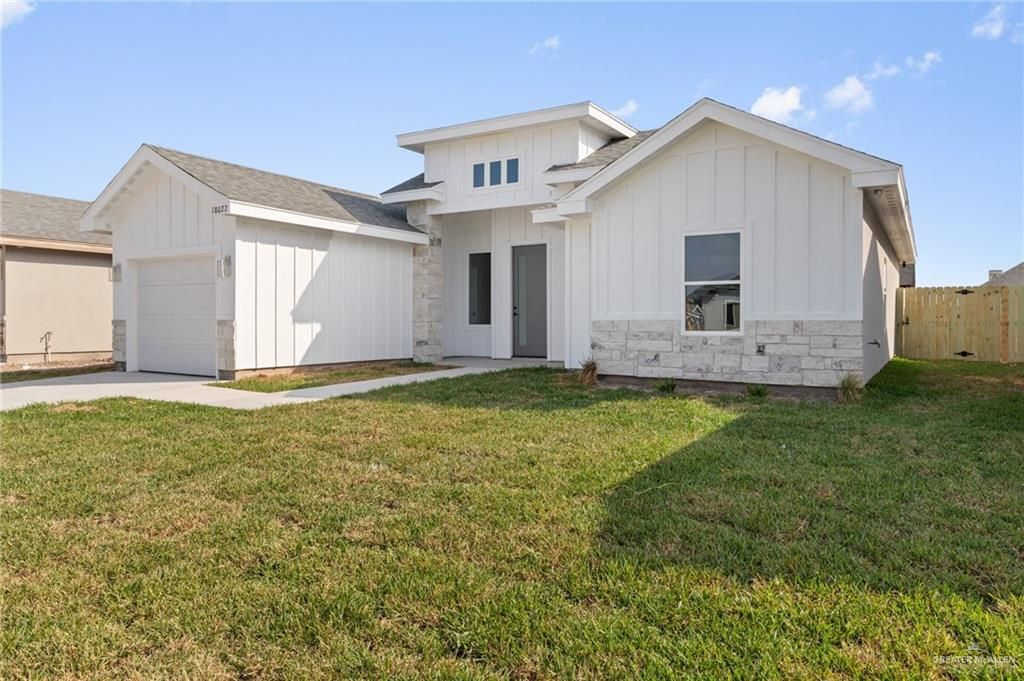 18022 Spruce Street, Combes, TX 78552