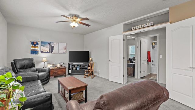 435 32 Rd Unit 56, Clifton, CO 81520