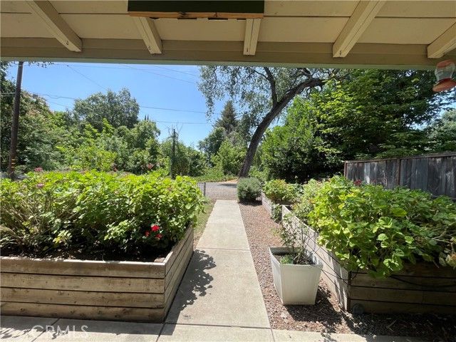 1220 Bidwell Avenue, Chico, CA 95926