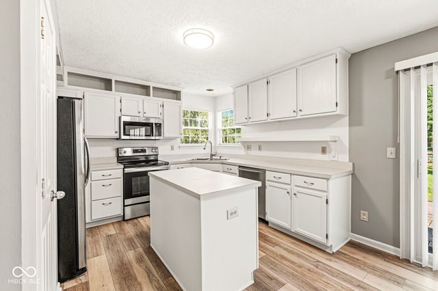 6244 Valleyview Drive, Fishers, IN 46038