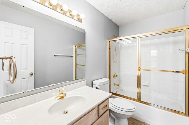 6244 Valleyview Drive, Fishers, IN 46038