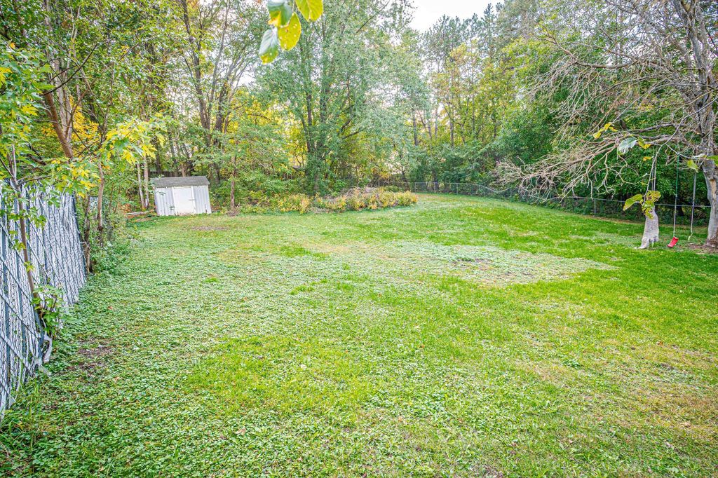 430 County Road B2 W, Roseville, MN 55113 — photo 3