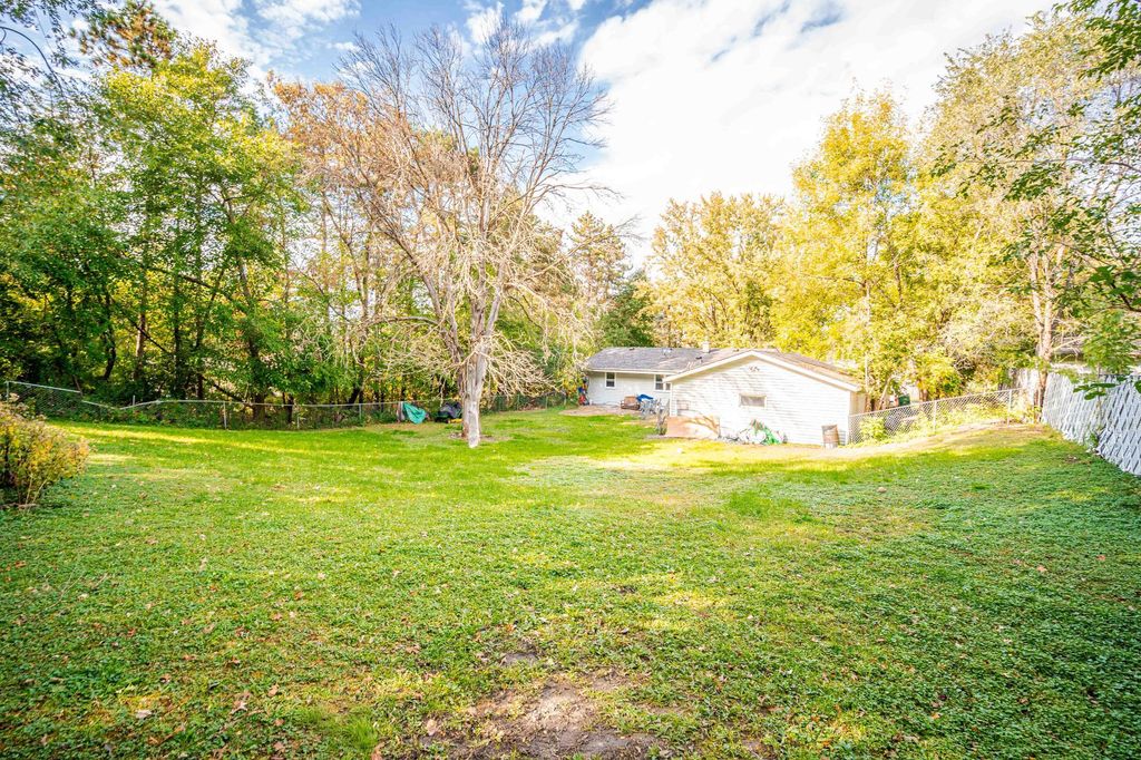 430 County Road B2 W, Roseville, MN 55113 — photo 4